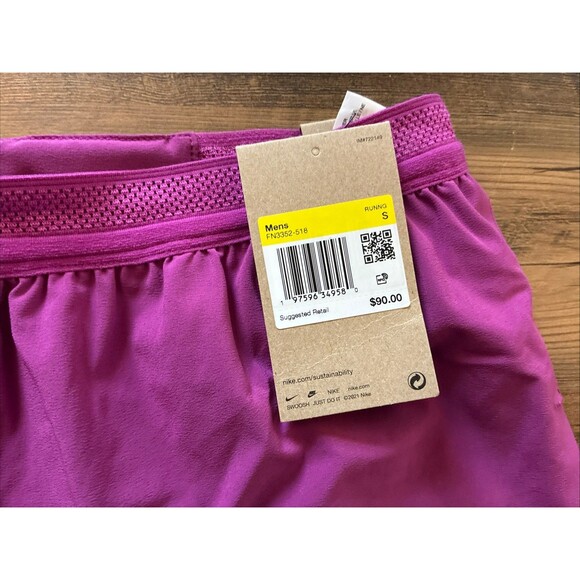 Nike Aeroswift Dri-Fit ADV 4" Brief-Lined Run Shorts Fuchsia Men Size Small - Picture 2 of 5